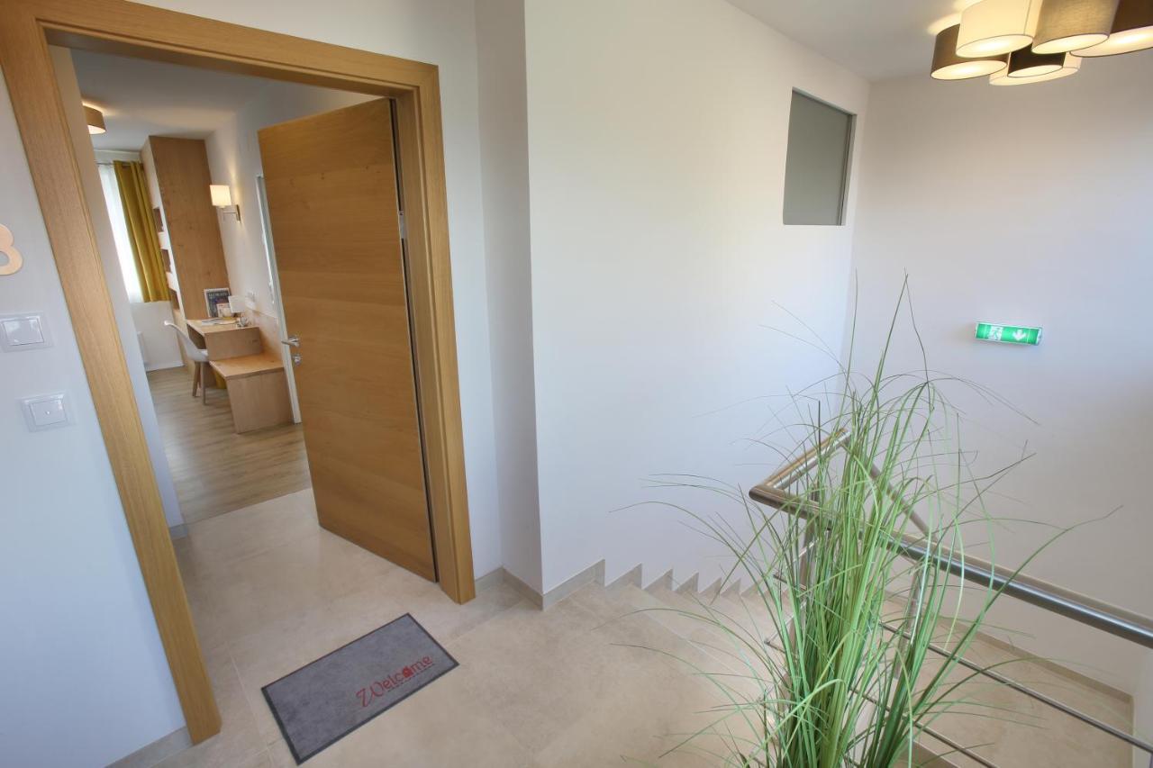 Apartments Freitag - H1 Winden am See Екстериор снимка
